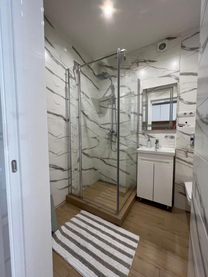 Жк «Сонячний Квартал» Apartment โซโลไชน์ ภายนอก รูปภาพ