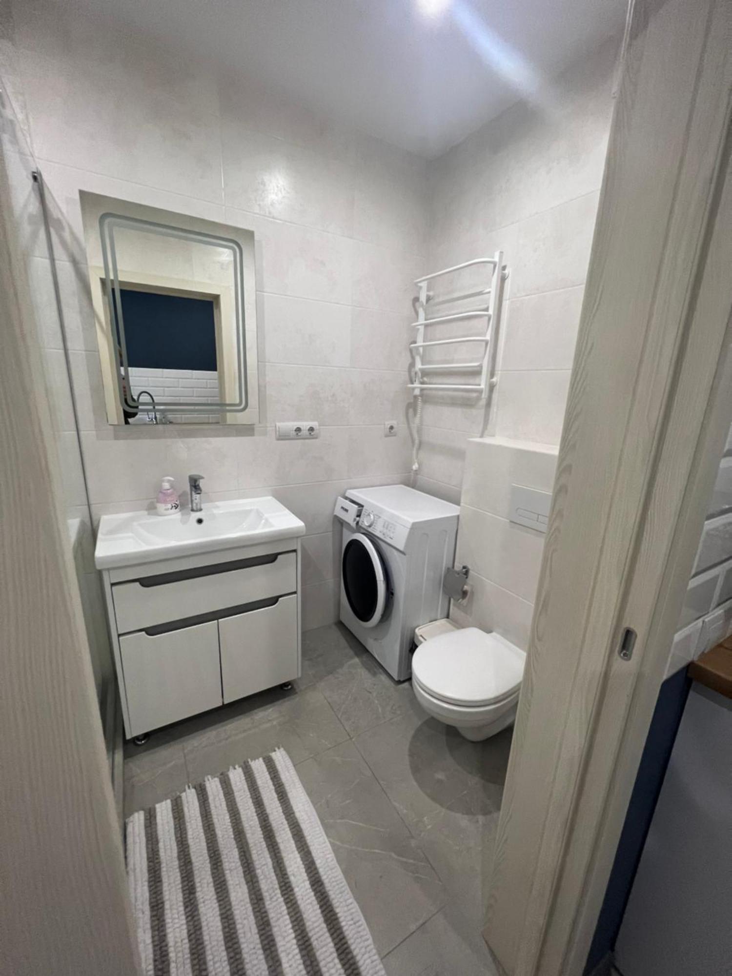 Жк «Сонячний Квартал» Apartment โซโลไชน์ ภายนอก รูปภาพ