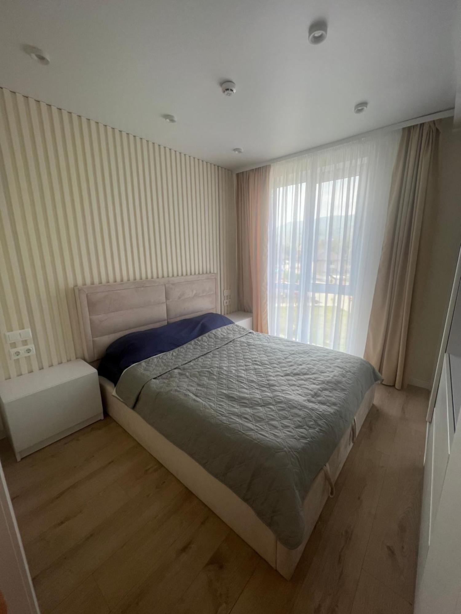Жк «Сонячний Квартал» Apartment โซโลไชน์ ภายนอก รูปภาพ