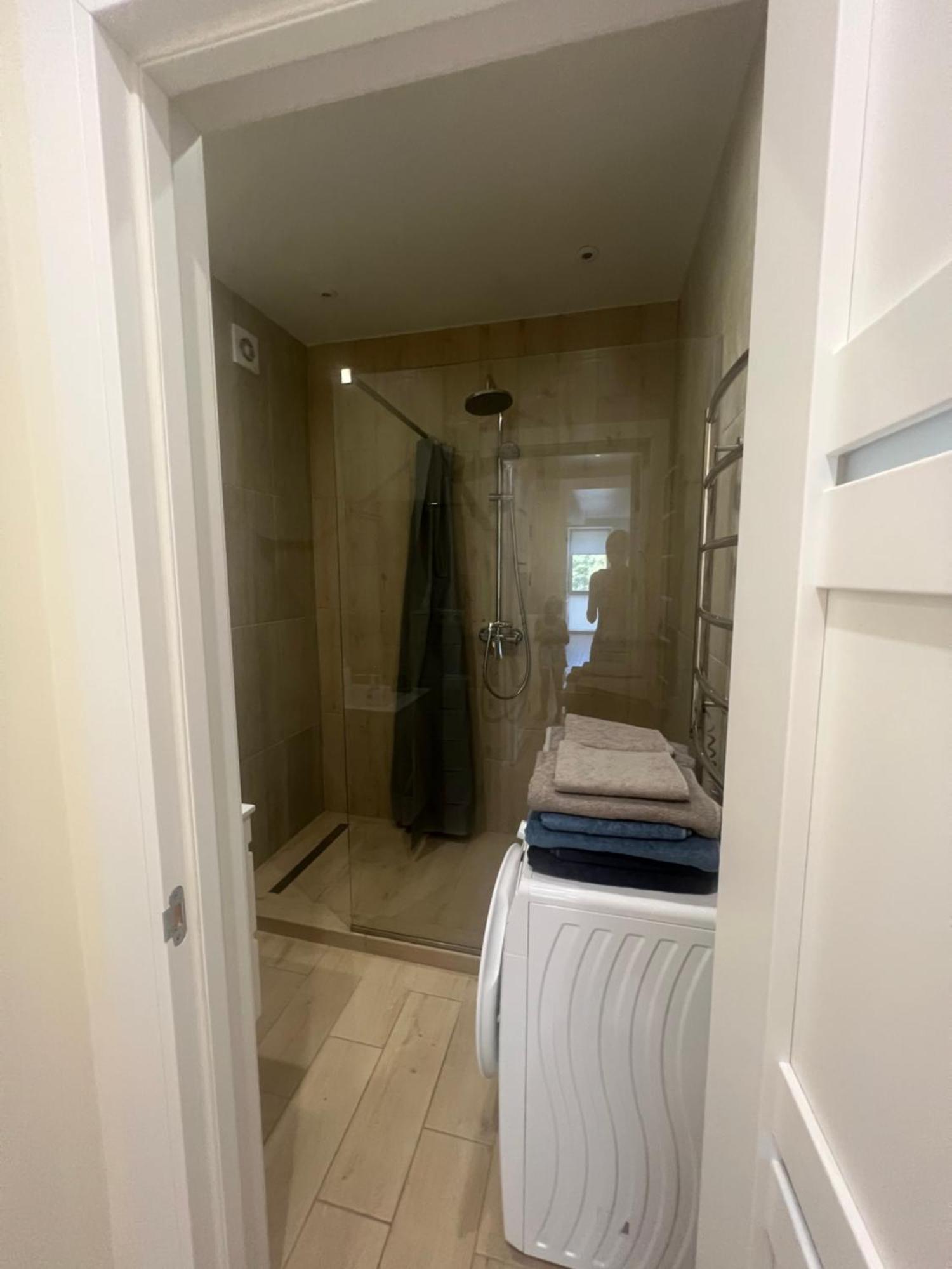 Жк «Сонячний Квартал» Apartment โซโลไชน์ ภายนอก รูปภาพ